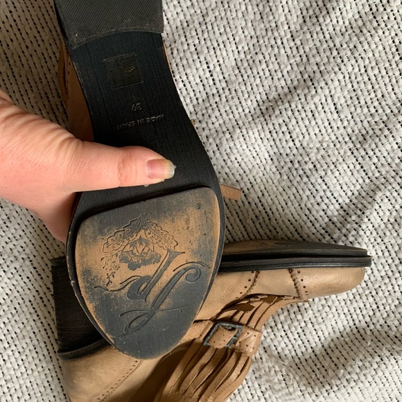 Free people boho boots. - Picture 7 of 8